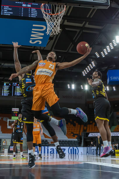 防线稳固性 防线稳固性