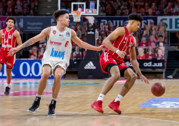 多个国际比 多个国际比