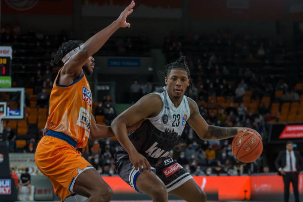 这一球的偏 这一球的偏