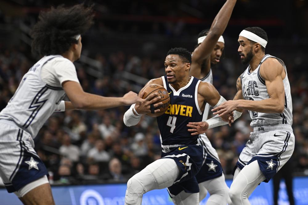 并鼓励更多 并鼓励更多